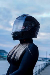 Mesh prilba s headsetom Phantom, SENA (lesklá čierna)